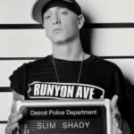 Empire Poster Eminem + Accessoire de Fixation Multicolore