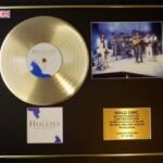 GOLD RECORD Disque d&rsquo;or The Hollies/CD/Disque d&rsquo;or et Photo/LTD. Édition/COA/Greatest Hits